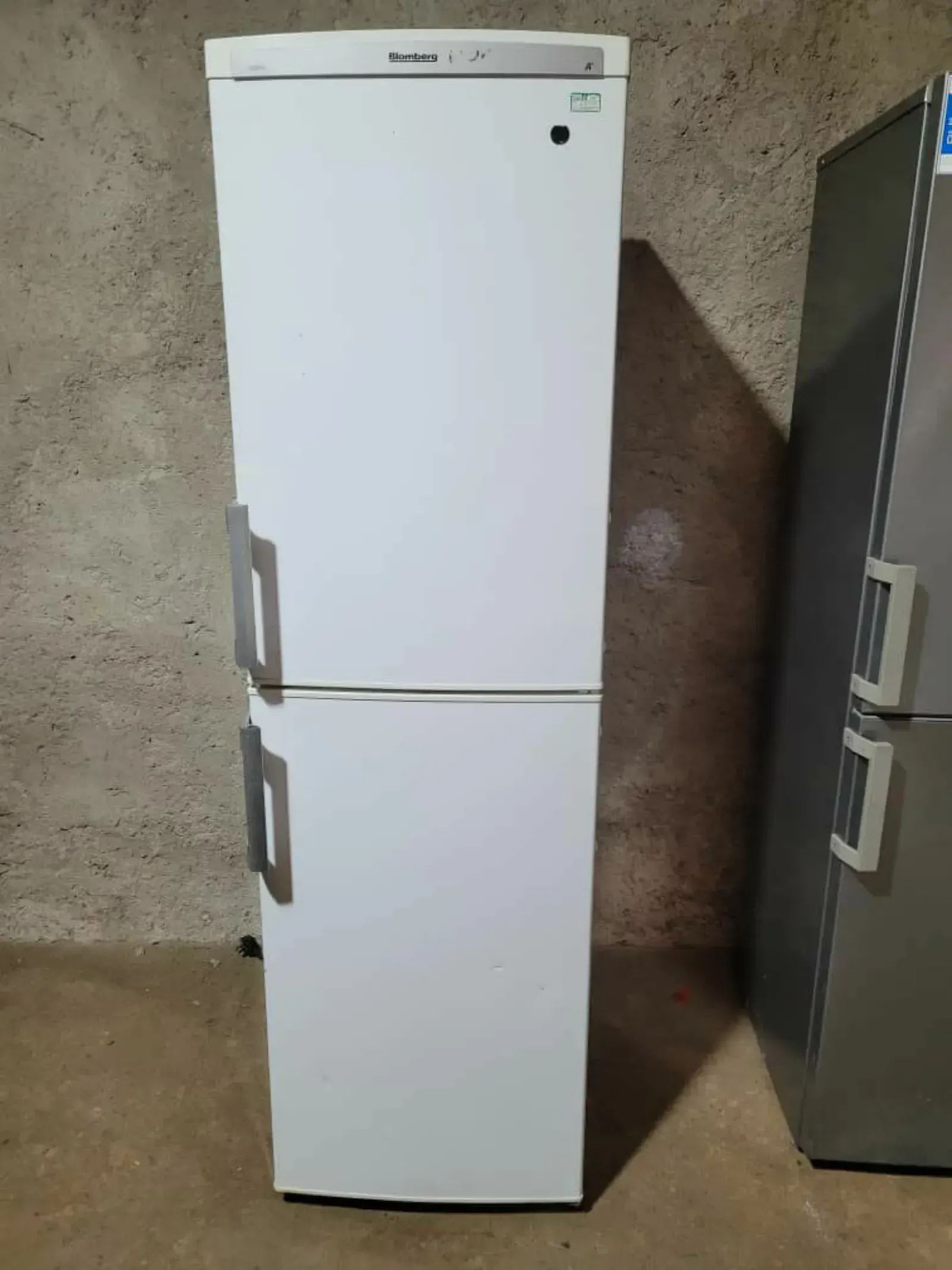 Gallery Photo 8 - Marketplace | Samsung Fridge New Available, Logpom, Douala, Cameroon | Electronics & Media  > Other Electronics & Media