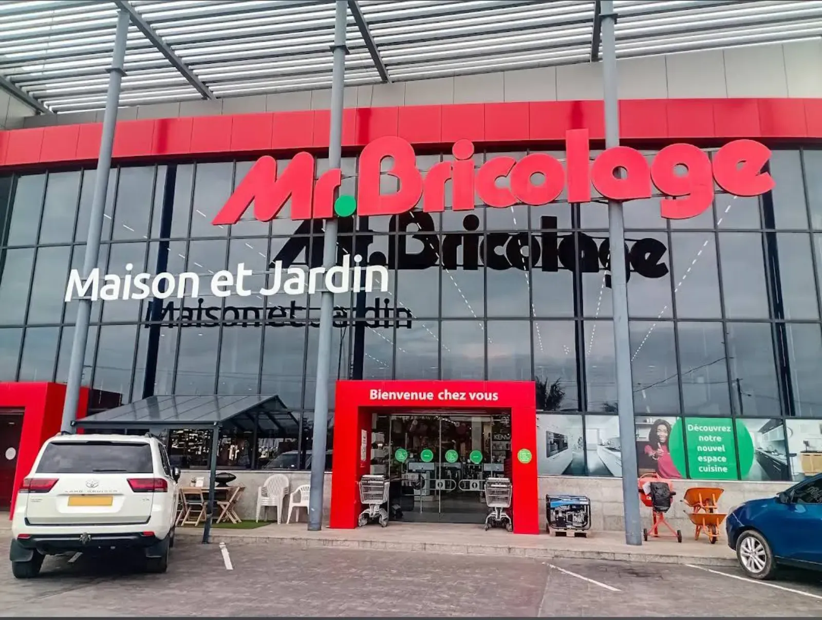 Main Photo - Marketplace | Mr Bricolage, —, Libreville, Gabon | Services & Others 