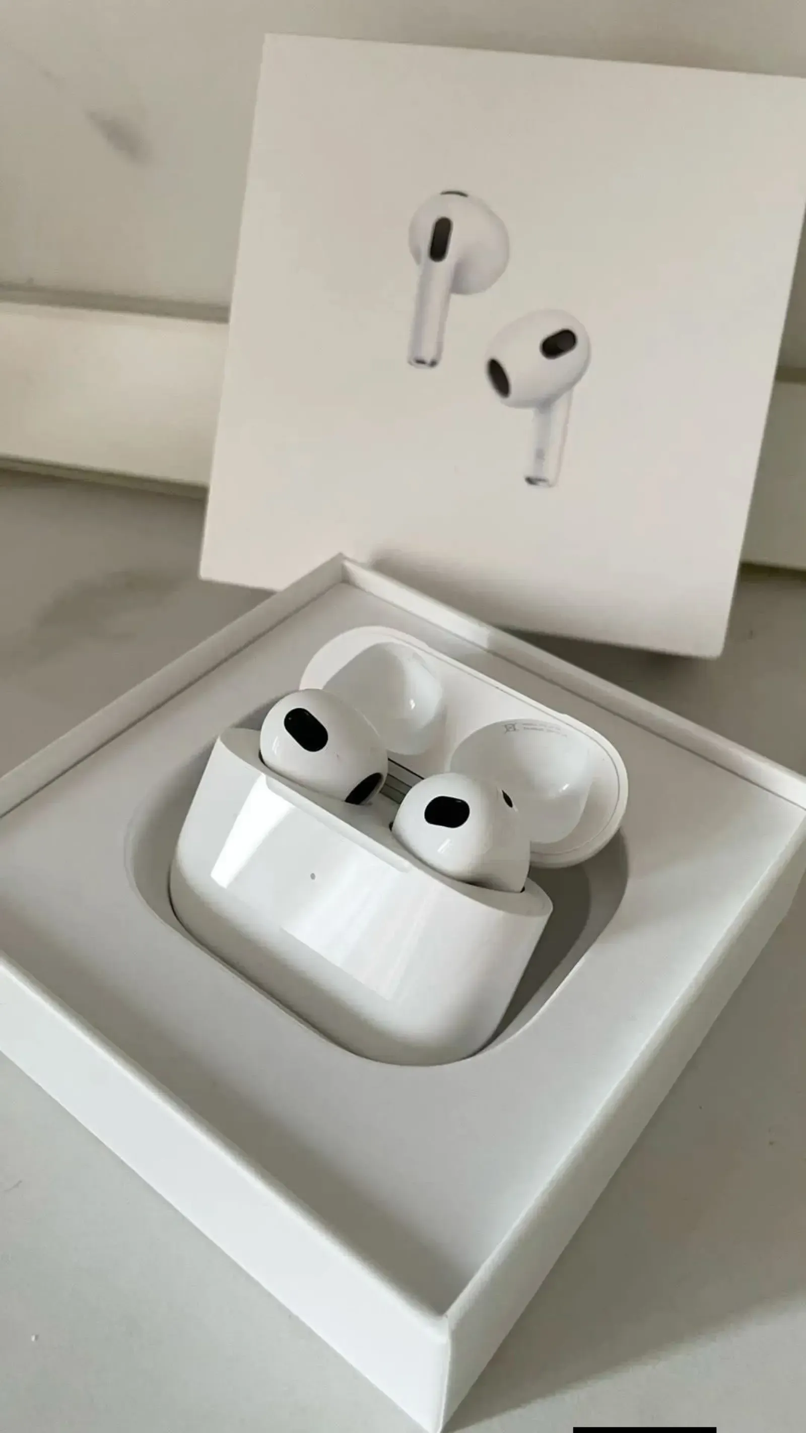 Gallery Photo 1 - Marketplace | Airpod Pro, —, Libreville, Gabon | Electronics & Media 