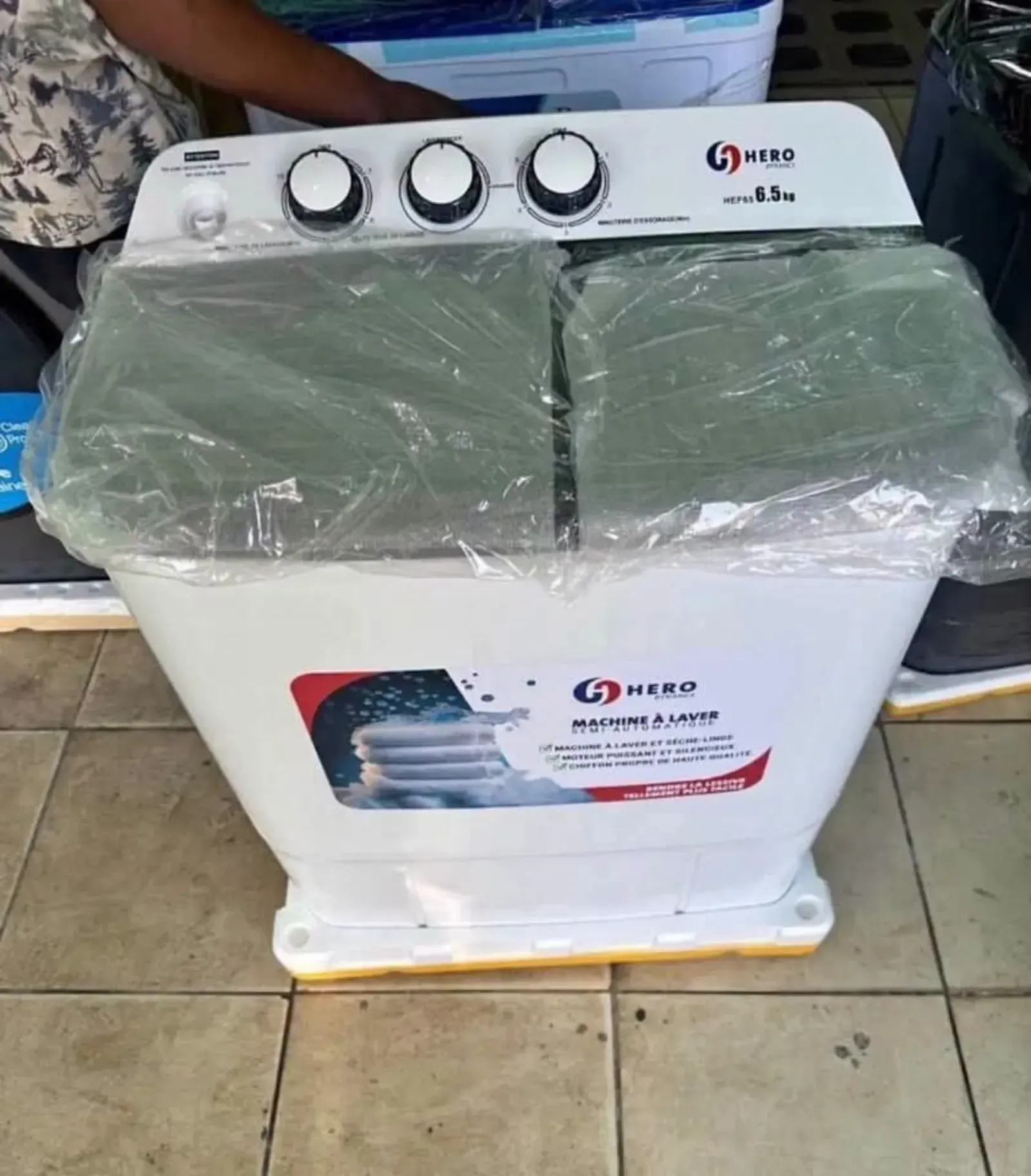 Gallery Photo 3 - Marketplace | Machine À Laver, Carrefour Léon Mba, Libreville, Gabon | Home, Food & Garden  > Household & others