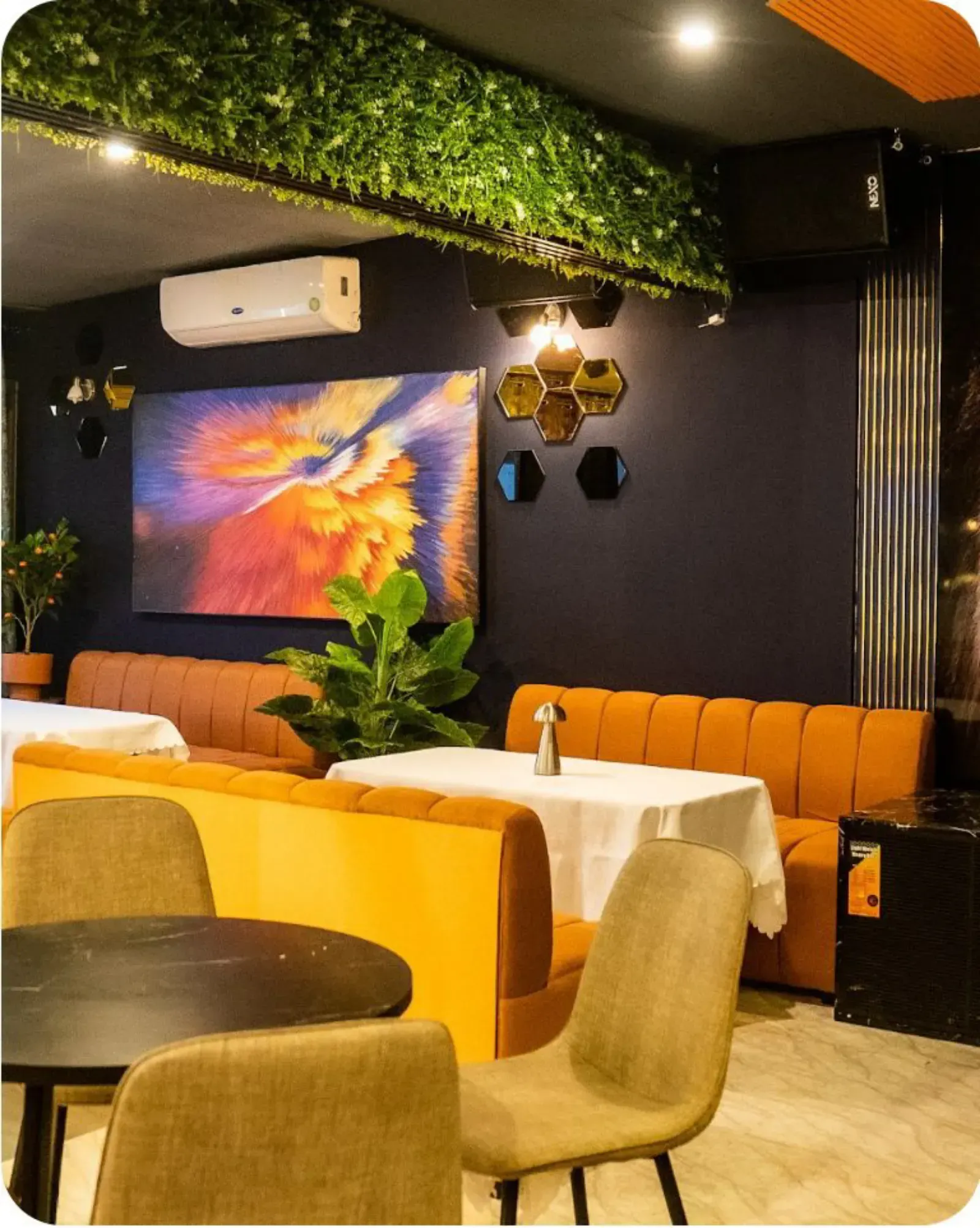 Gallery Photo 1 - Marketplace | Bistro, —, Libreville, Gabon | Home, Food & Garden 
