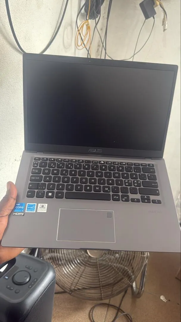Gallery Photo 3 - Marketplace | Hot Deal – Asus Laptops Available 🔥, Clerks Quarters, Buea, Cameroon | Electronics & Media  > Computers & Accessories