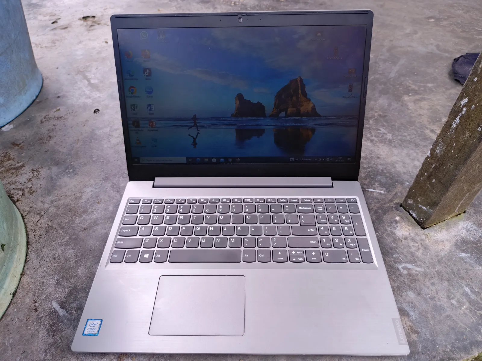 Gallery Photo 1 - Marketplace | Ordinateur Laptop Lenevo, Madagascar, Douala, Cameroon | Electronics & Media 