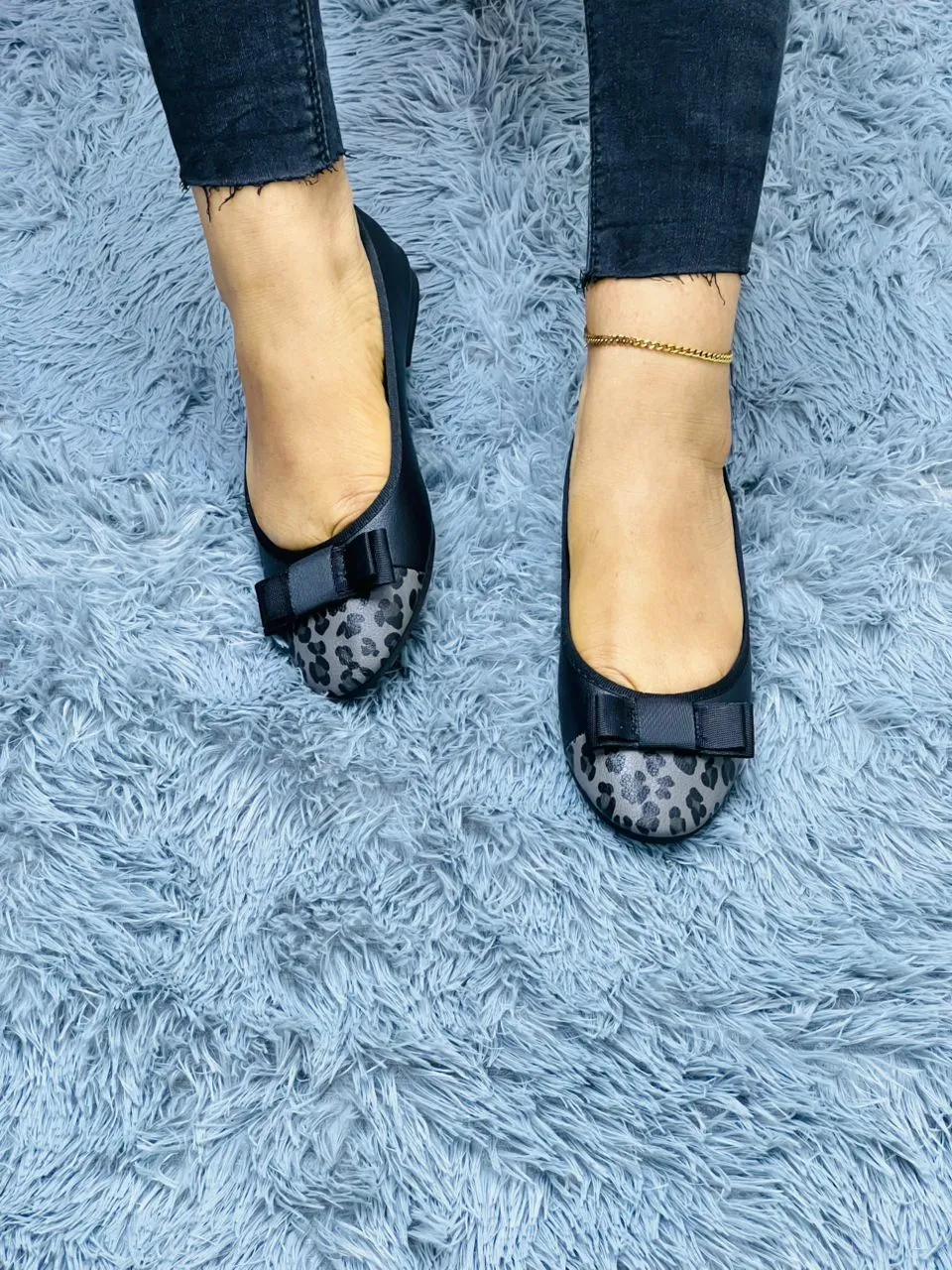 Gallery Photo 4 - Marketplace | Balerine Semi Panthère, Akwa-douche, Douala, Cameroon | Clothing, Shoes, & Others  > Women's shoes