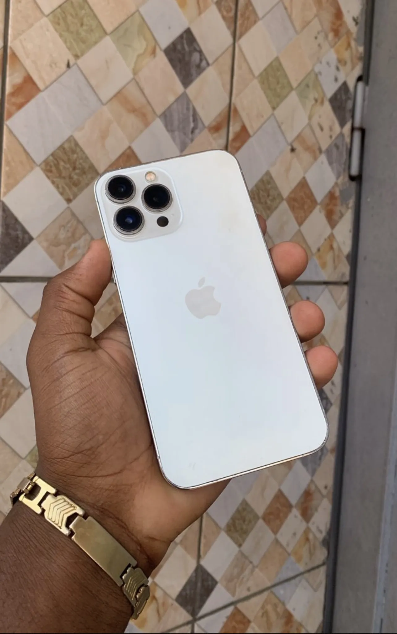 Main Photo - Marketplace | 13 Pro Max, Simbock, Yaoundé, Cameroon | Electronics & Media  > Cell phones & Accessories