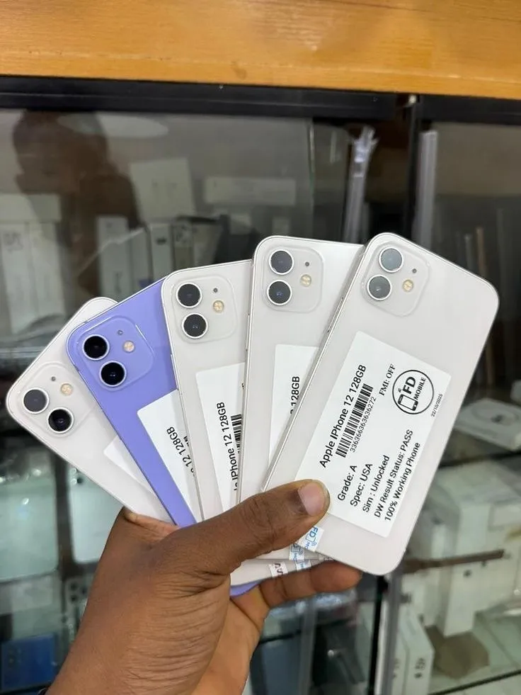 Gallery Photo 3 - Marketplace | Phones, Juvance, Yaoundé, Cameroon | Electronics & Media  > Cell phones & Accessories