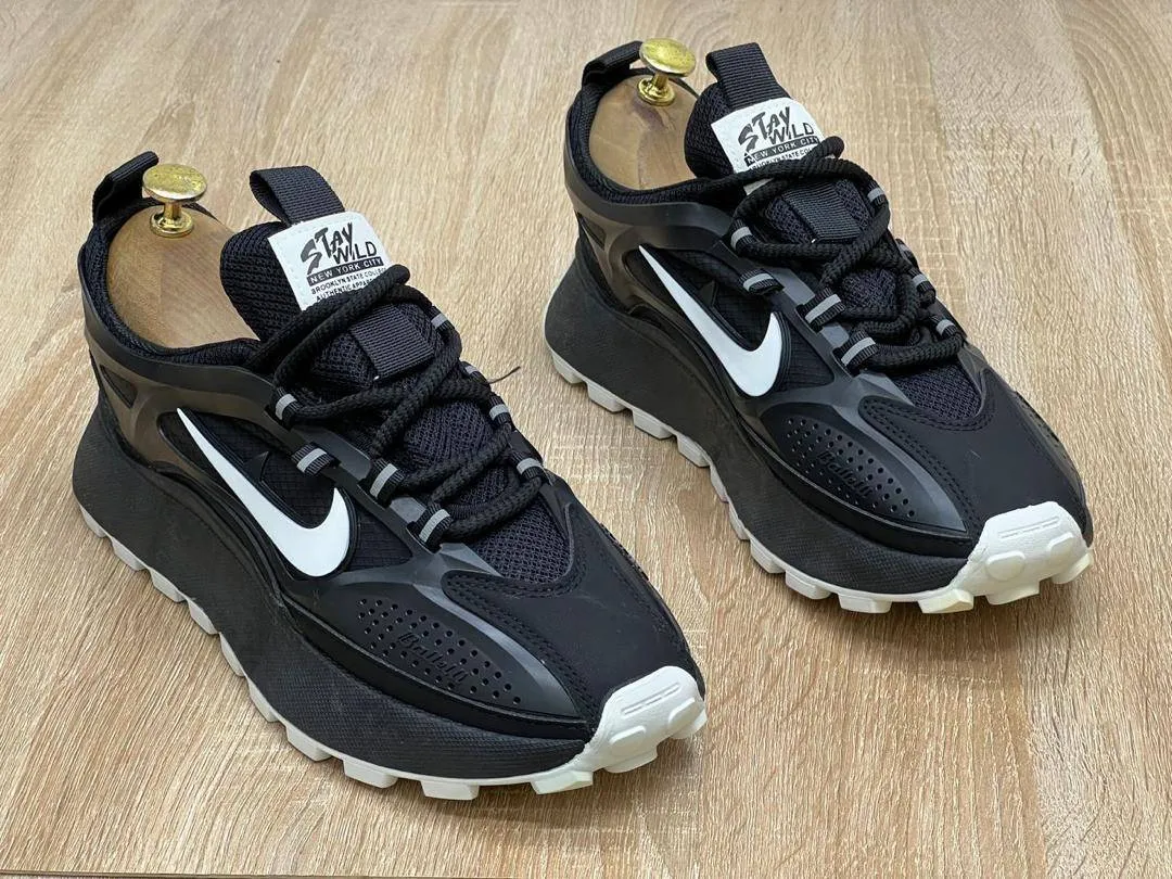 Gallery Photo 2 - Marketplace | Tennis Stay Wild, Akwa-Douche, Douala, Cameroon | Clothing, Shoes, & Others  > Men's shoes