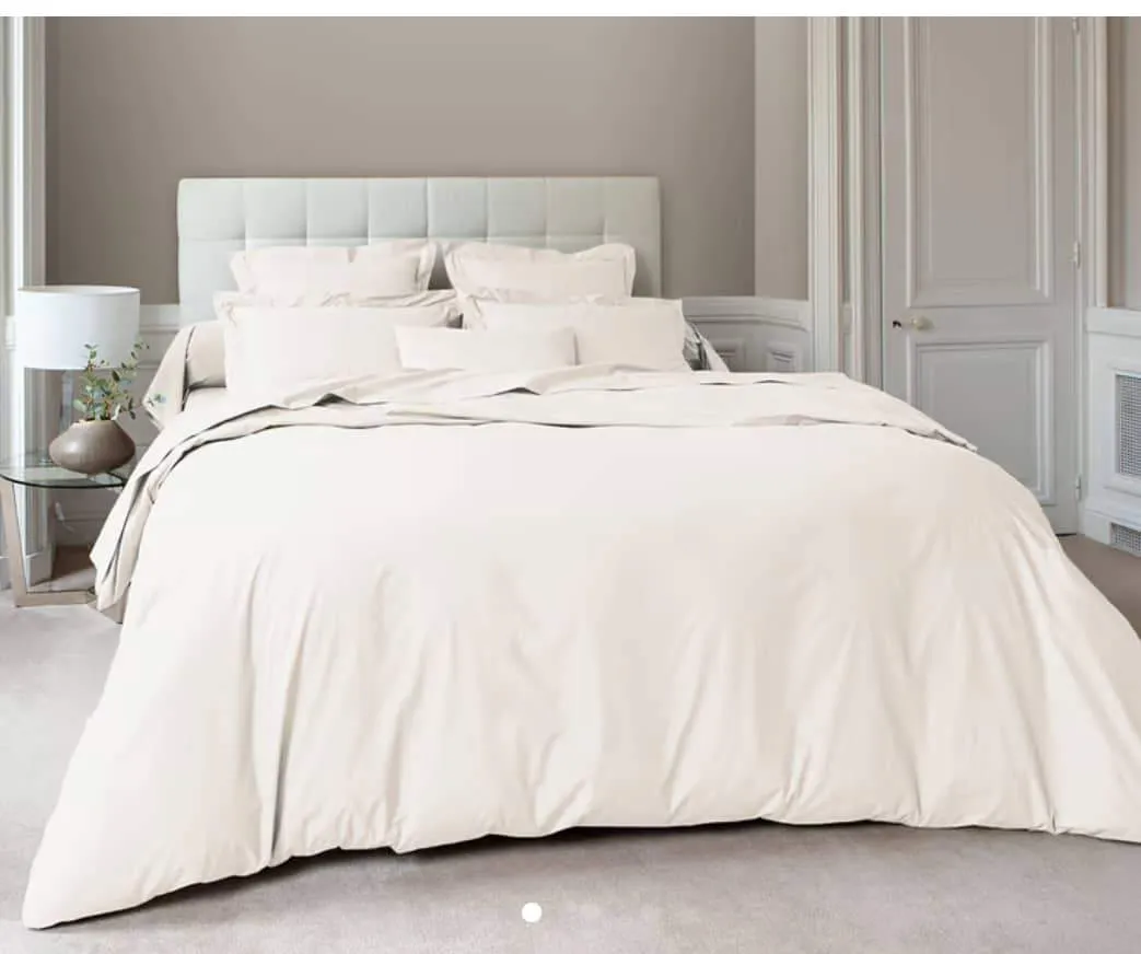 Gallery Photo 2 - Marketplace | Couettes, Akwa-Douche, Douala, Cameroon | Home, Food & Garden  > Furniture