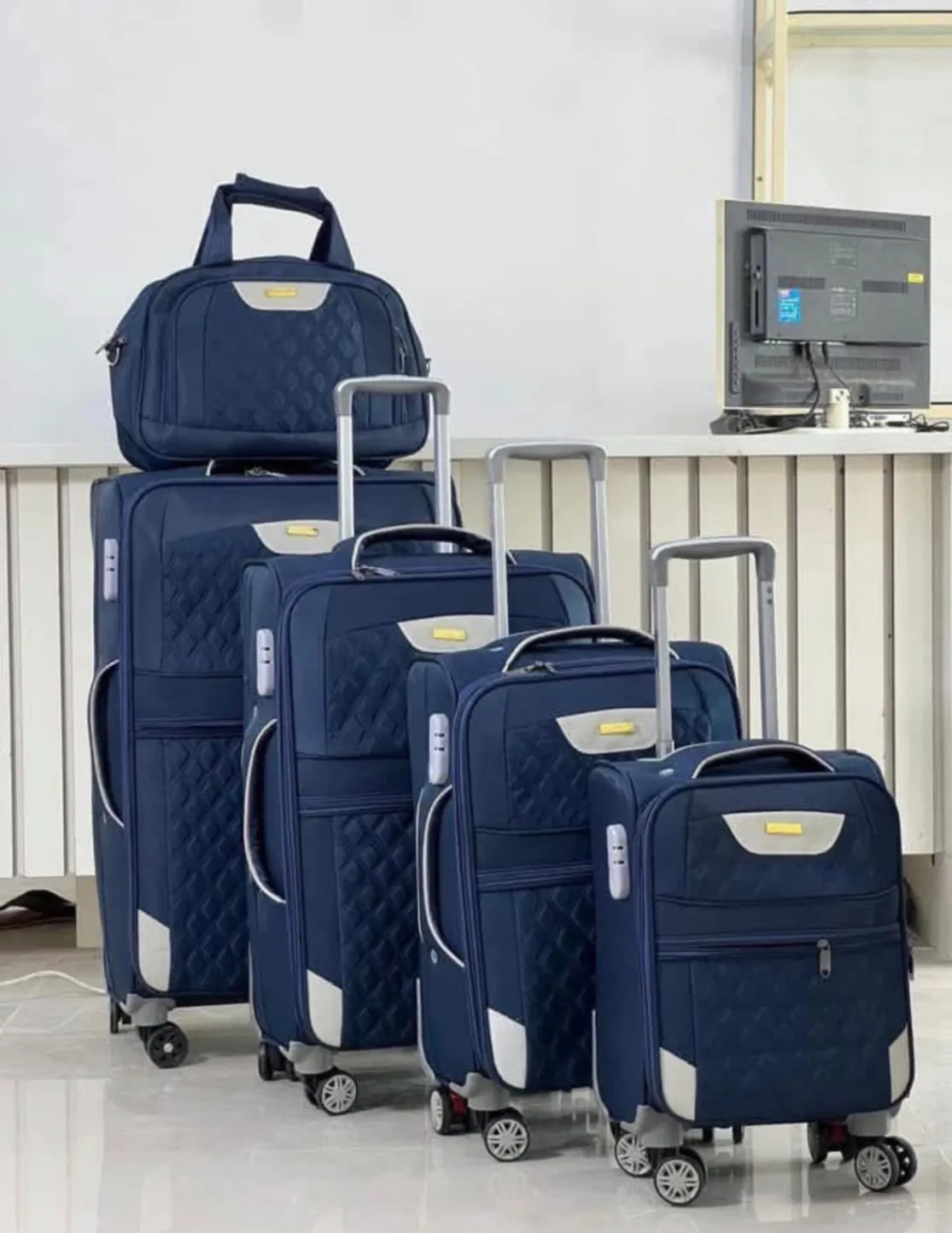 Gallery Photo 2 - Marketplace | Traveling Box, Simbock, Yaoundé, Cameroon | General & Others  > All Other Items