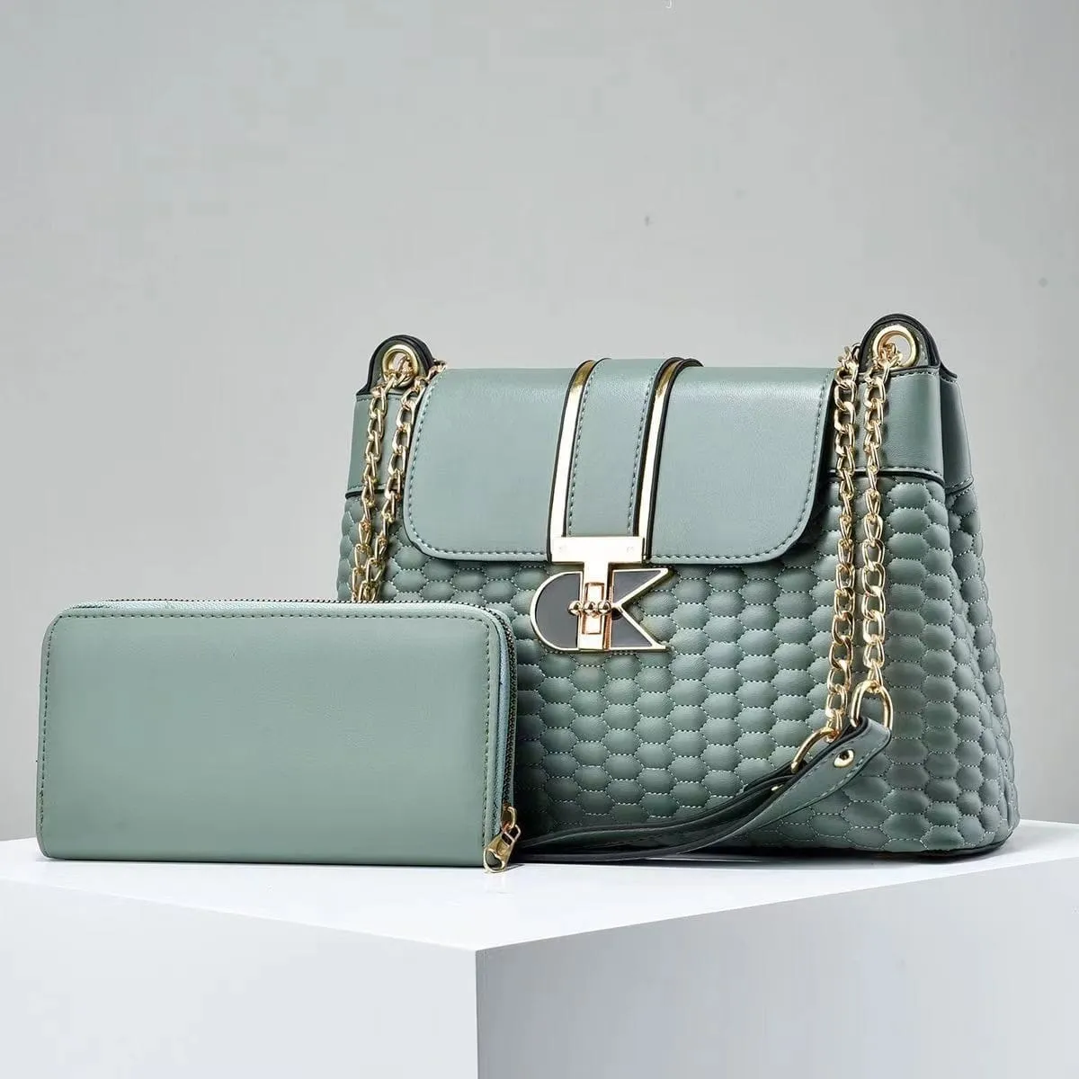 Gallery Photo 2 - Marketplace | Hand Bag, Ago palace way, Lagos, Nigeria | Clothing, Shoes, & Others  > Others & Accessories