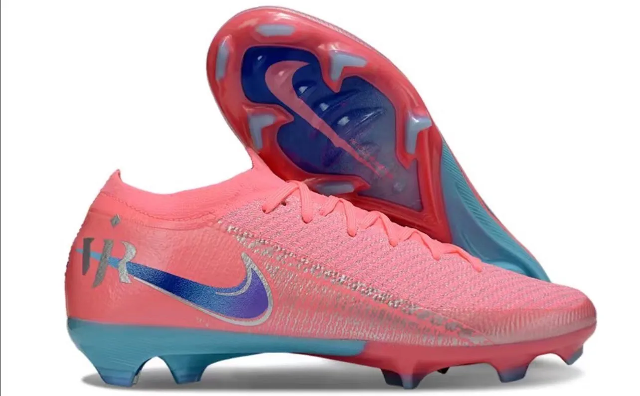 Gallery Photo 2 - Marketplace | Football Boots, Simbock, Yaoundé, Cameroon | Sports & Outdoors  > Football