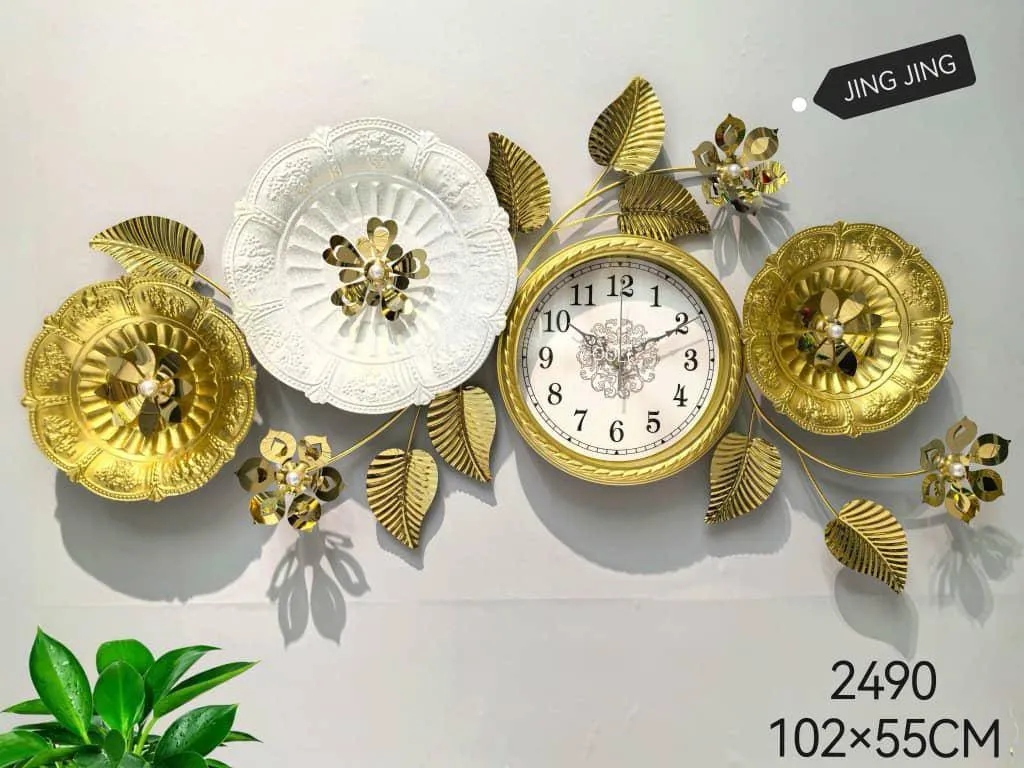 Gallery Photo 2 - Marketplace | Elegant Wall Clock For Sale 🕰️🔥, Sandpit, Buea, Cameroon | Electronics & Media  > Other Electronics & Media