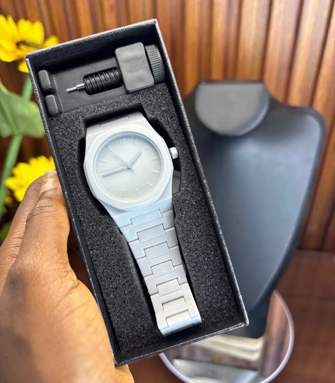 Gallery Photo 2 - Marketplace | Fancy Watches, Simbock, Yaoundé, Cameroon | Clothing, Shoes, & Others  > Jewelry & Accessories