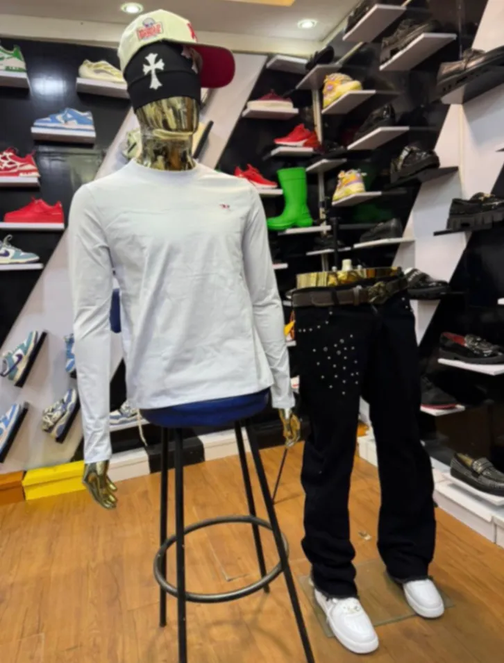 Main Photo - Marketplace | Men’s Clothes, Biyemassi, Yaoundé, Cameroon | Clothing, Shoes, & Others  > Men's clothing