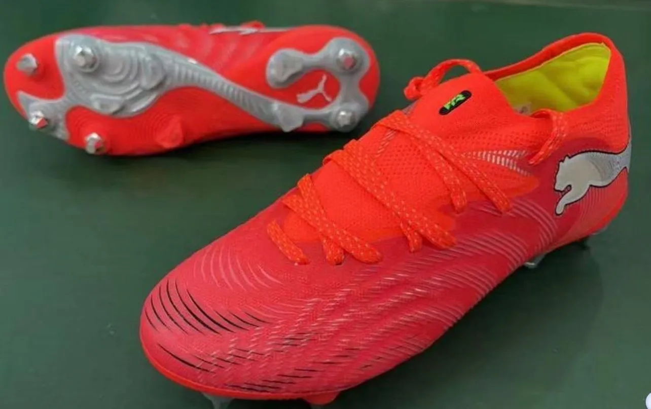 Gallery Photo 2 - Marketplace | Football Equipment, Simbock, Yaoundé, Cameroon | Clothing, Shoes, & Others  > Men's clothing