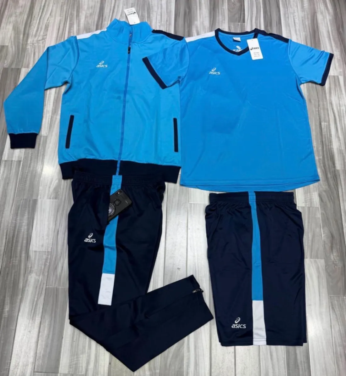 Gallery Photo 2 - Marketplace | Tracksuits, Biyemassi, Yaoundé, Cameroon | Clothing, Shoes, & Others  > Men's clothing