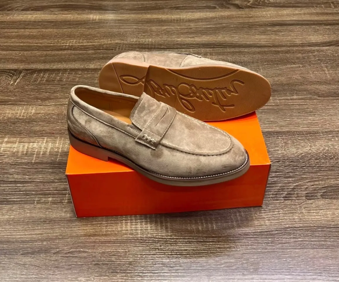 Gallery Photo 2 - Marketplace | Responsable, Biyemassi, Yaoundé, Cameroon | Clothing, Shoes, & Others  > Men's shoes